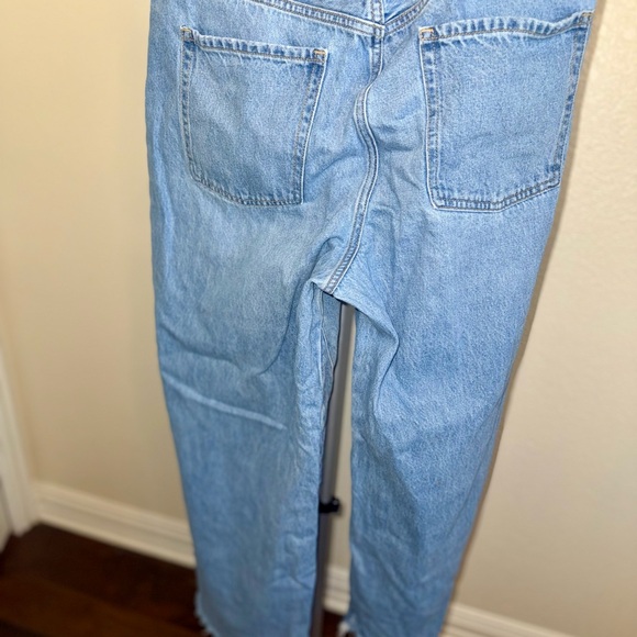 Old Navy Light Blue Flare Jeans with Raw Hem - Picture 6 of 6